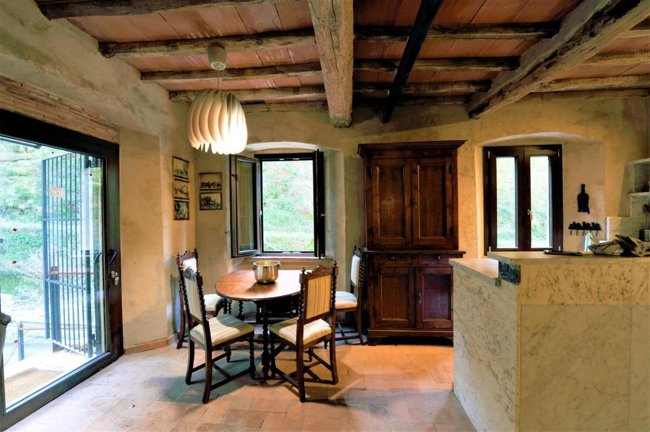 Incantevole Casa Sul Fiume, Relax E Natura Ai Piedi Della Alpi Apuane Massa  Ngoại thất bức ảnh