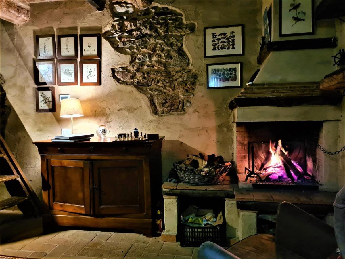 Incantevole Casa Sul Fiume, Relax E Natura Ai Piedi Della Alpi Apuane Massa  Ngoại thất bức ảnh